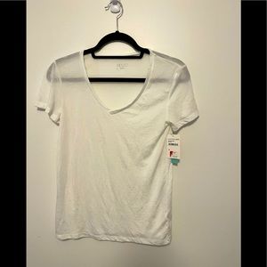 NWT Abound white v neck tee XS